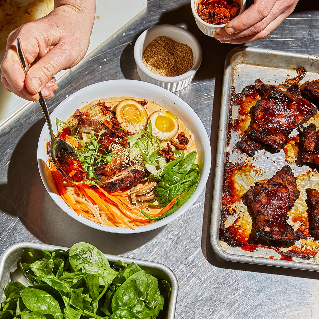Ramen picant cremos cu pui Char Siu Ramen picant cremos cu pui Char Siu